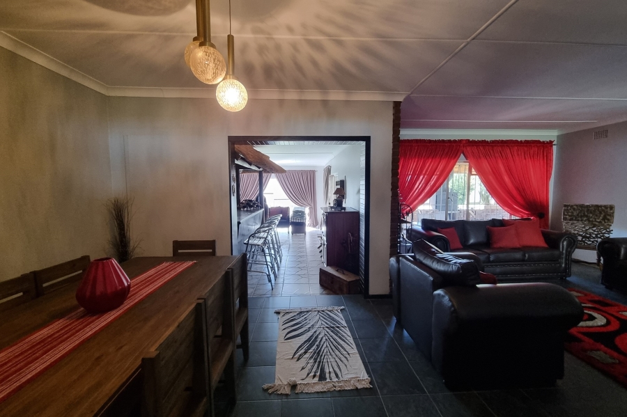 3 Bedroom Property for Sale in Meiringspark North West